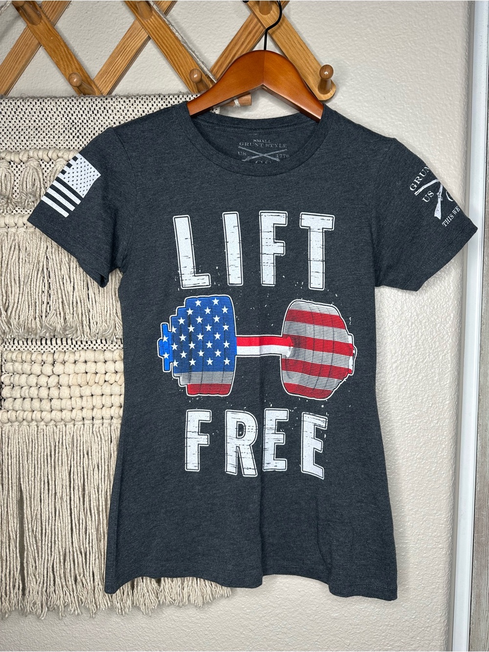 Grunt Style Charcoal 'Lift Free' Tee with American Flag Dumbbell